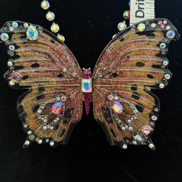 Betsey Johnson RARE Elegant Butterfly Pendant Necklace - Picture 8 of 8